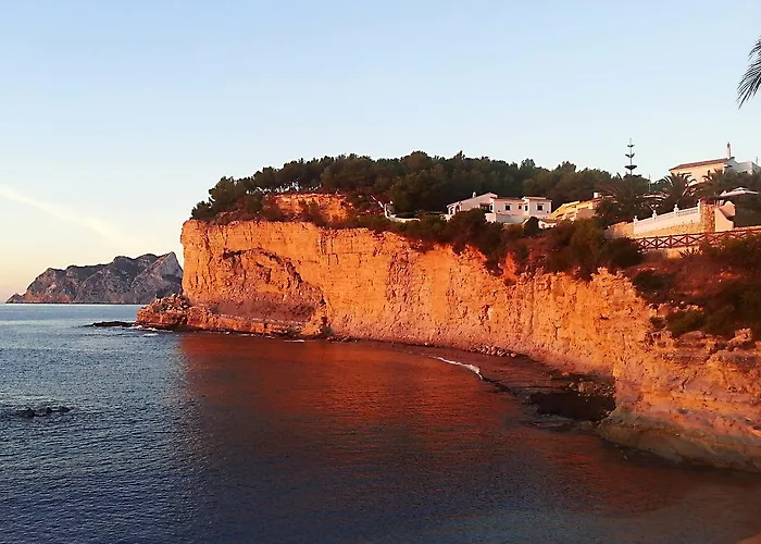 Casa Marina Suites *