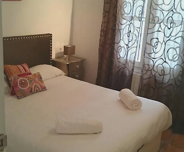 Casa Marina Suites * 贝尼萨
