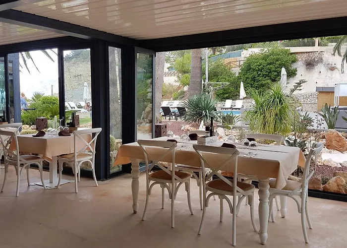 Casa Marina Suites * 贝尼萨